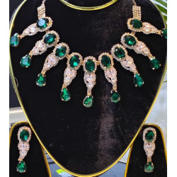 Beautiful Diamond Cut Necklace Set