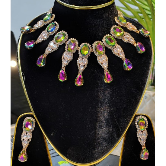 Beautiful Diamond Cut Necklace Set